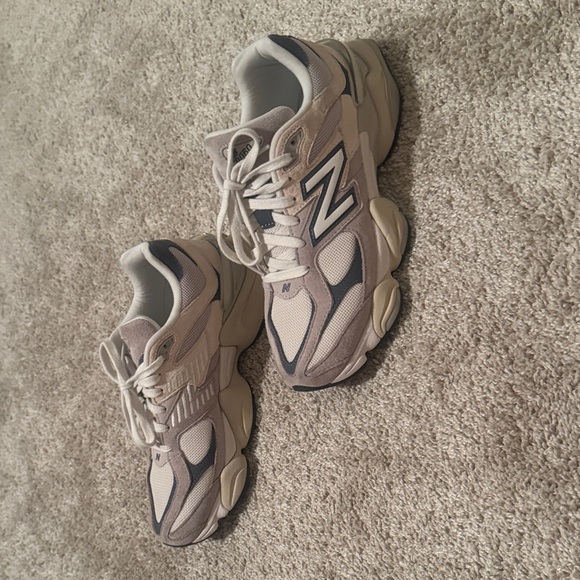 New Balance Beige and Gray Sneakers - Picture 5 of 13